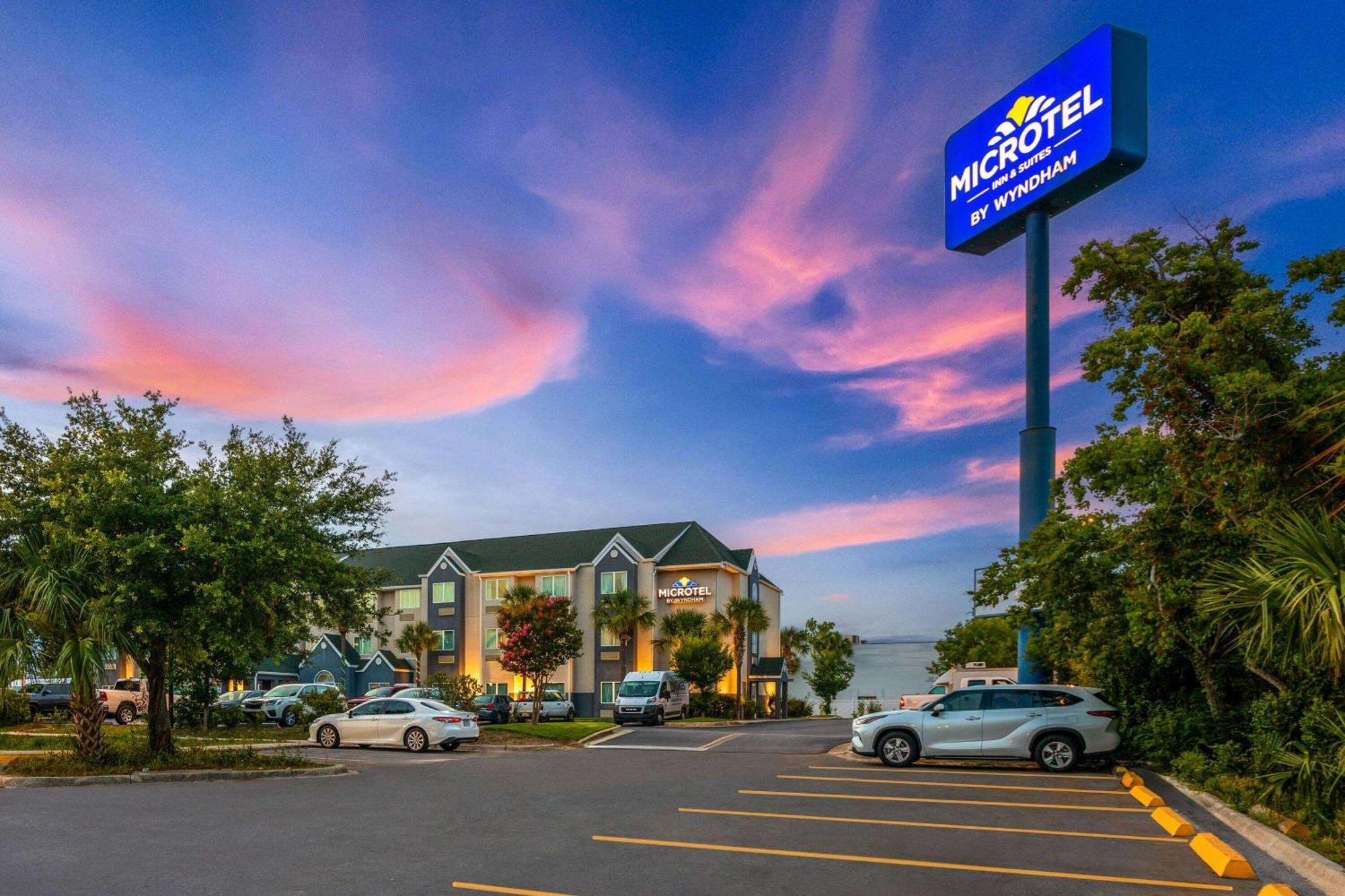 Microtel Inn & Suites By Wyndham Панама-Сіті Екстер'єр фото